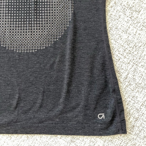 Gap Workout Tank - Picture 2 of 3